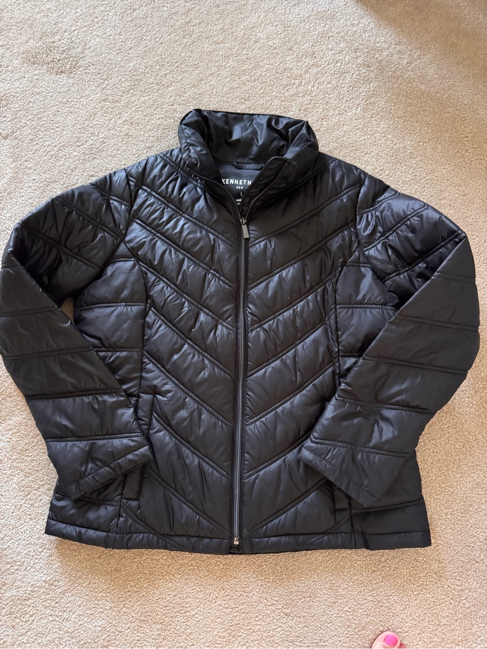 Kenneth Cole Women's Black Chevron Quilted Packable Puffer Jacket